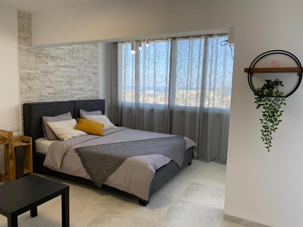 Maya New Guest House -Panoramic Sea&Citycentre View, 하이파 외부 사진